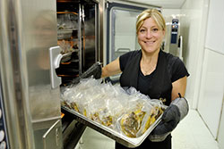Travailleuse du secteur de la transformation alimentaire